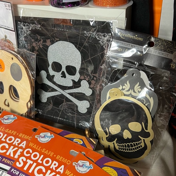 HAPPY HALLOWEEN DECORATION & CRAFT GIFT SET - Picture 6 of 16